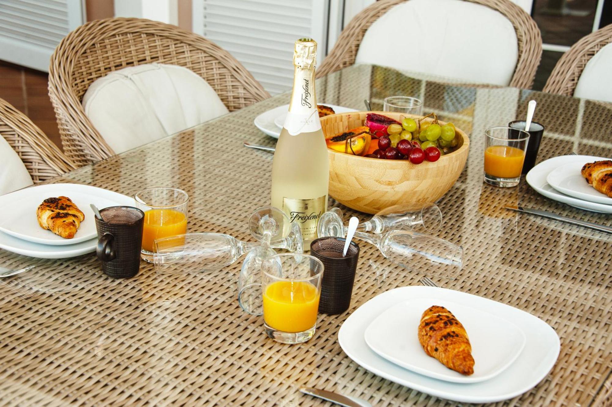 אדחה Villa Marbella-Private Heated Pool And Breathtaking View מראה חיצוני תמונה