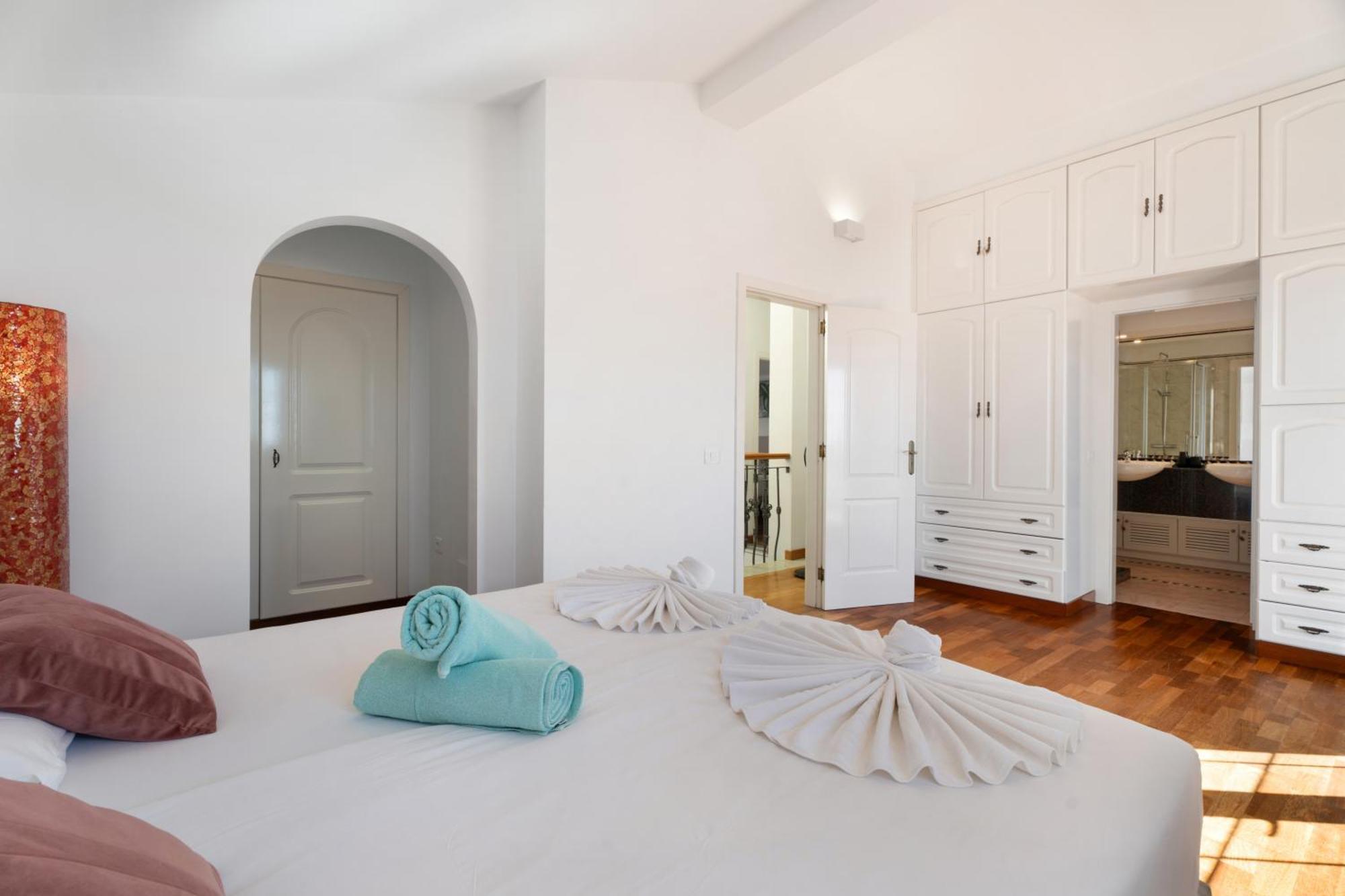 אדחה Villa Marbella-Private Heated Pool And Breathtaking View מראה חיצוני תמונה