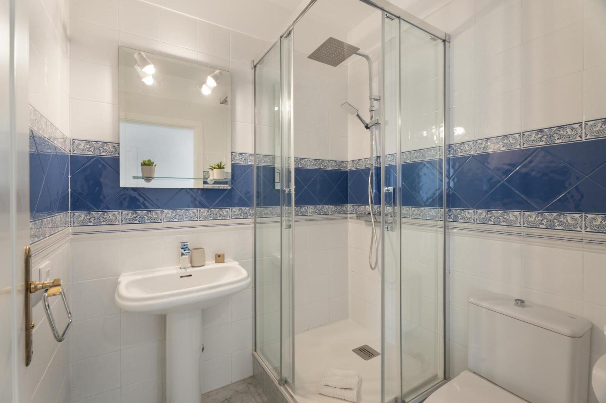 אדחה Villa Marbella-Private Heated Pool And Breathtaking View מראה חיצוני תמונה