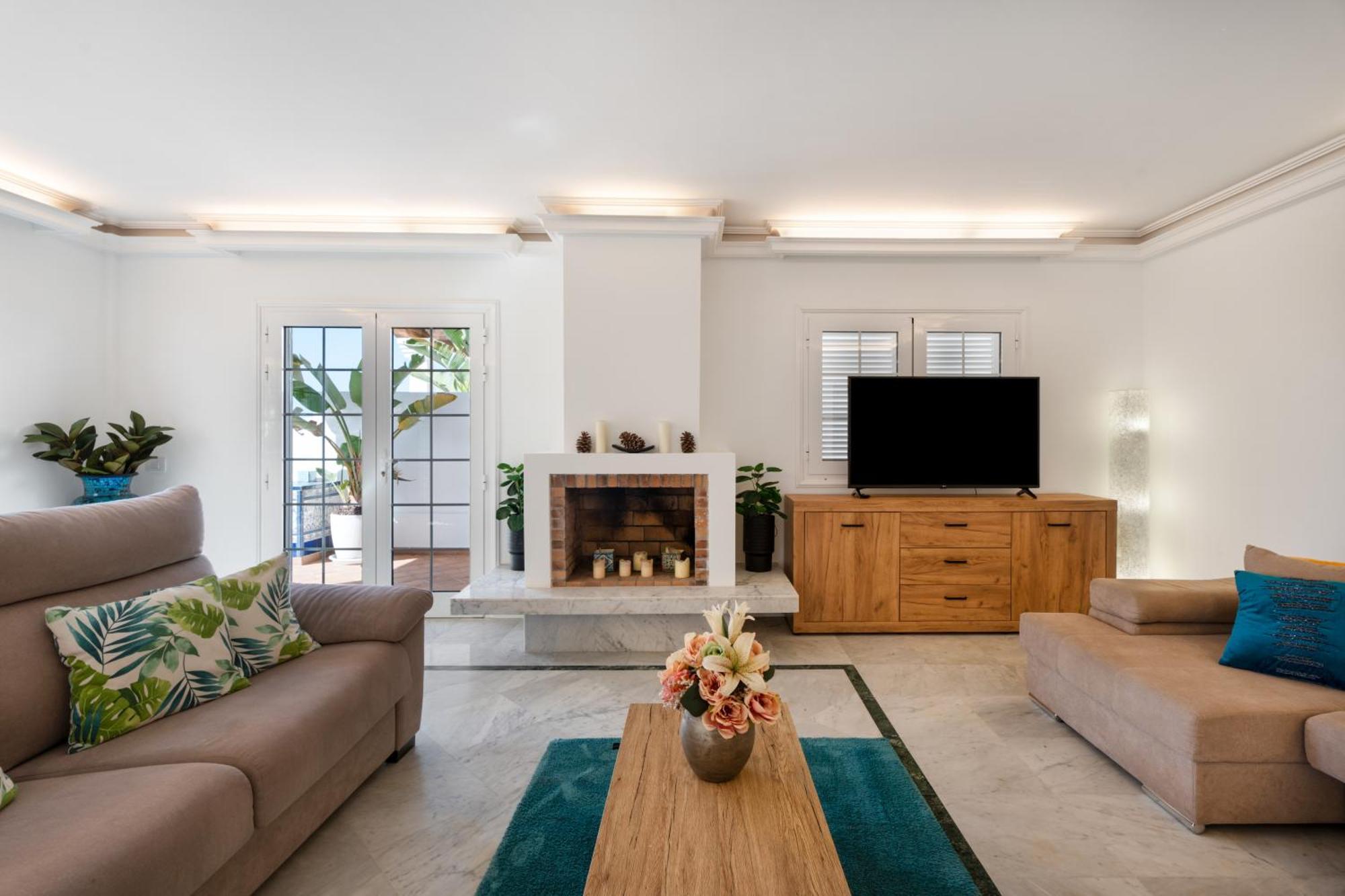 אדחה Villa Marbella-Private Heated Pool And Breathtaking View מראה חיצוני תמונה