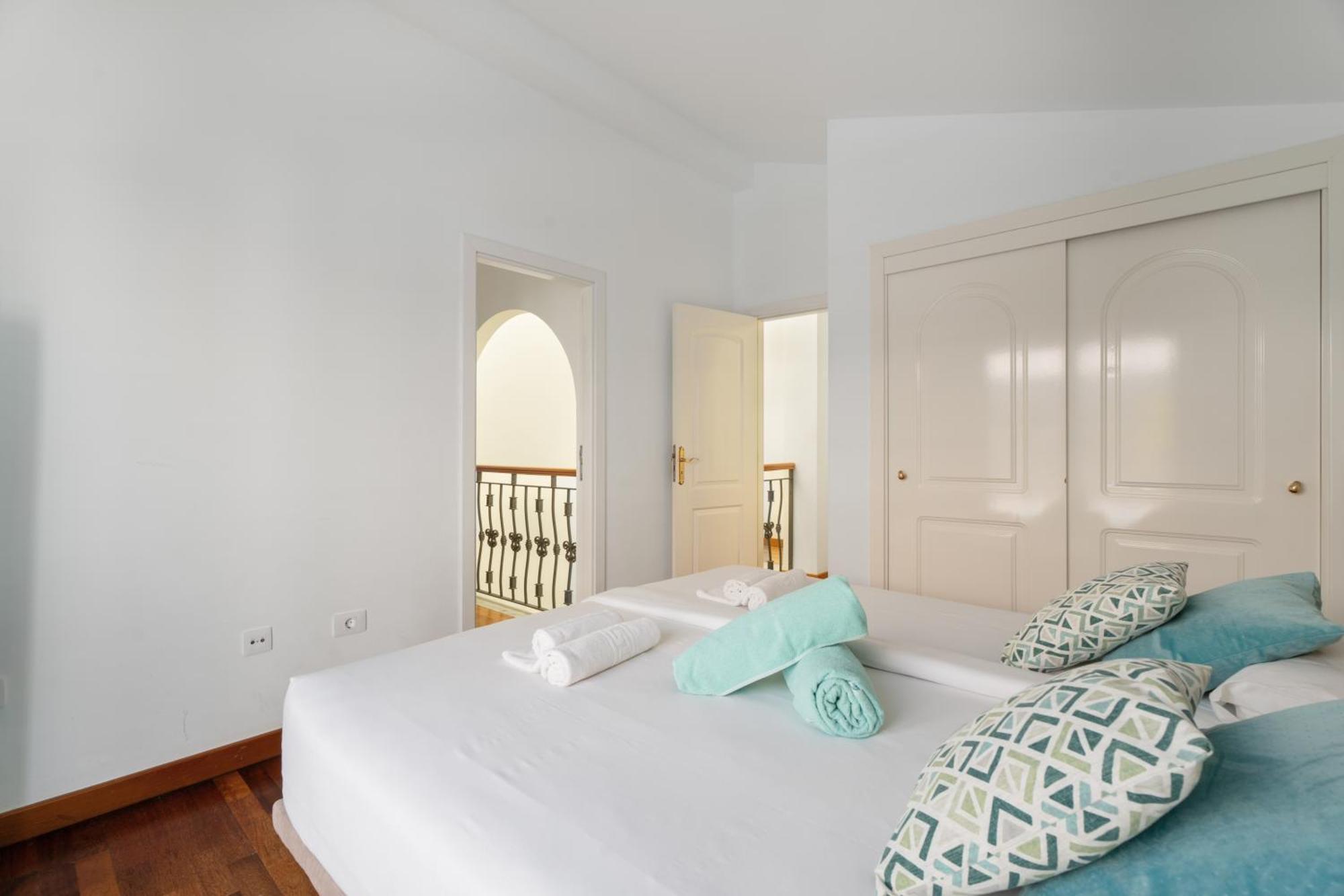אדחה Villa Marbella-Private Heated Pool And Breathtaking View מראה חיצוני תמונה